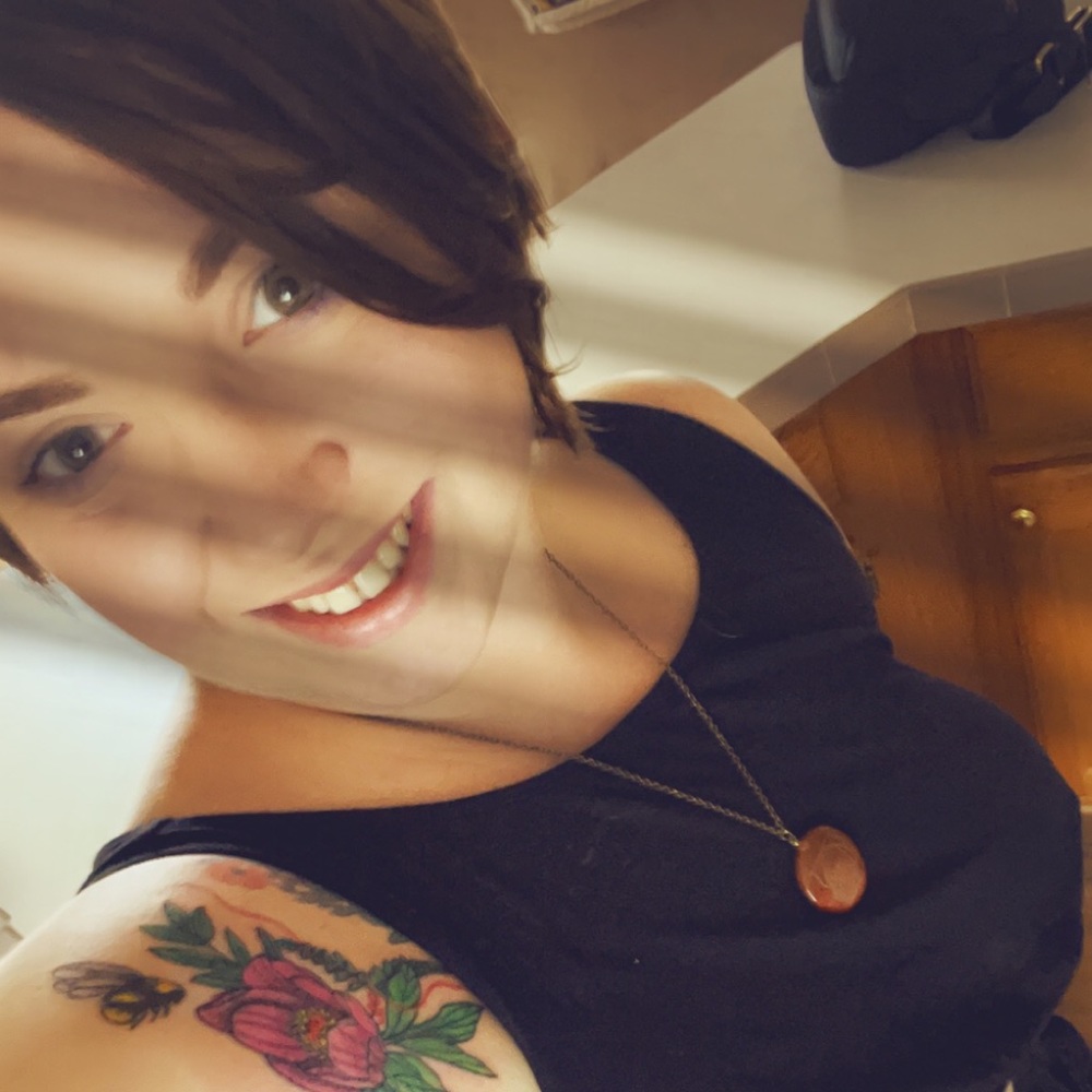 Meet your Posher, Hushhaley